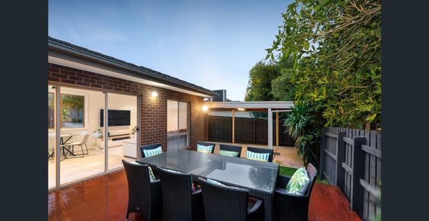 Contemporary, Chic 2 Bedroom Unit - Photo 1