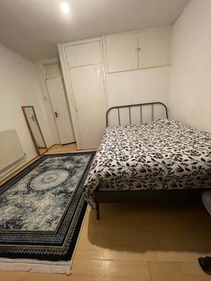 3 Bed Flat, Penrose House, SE17 - Photo 1