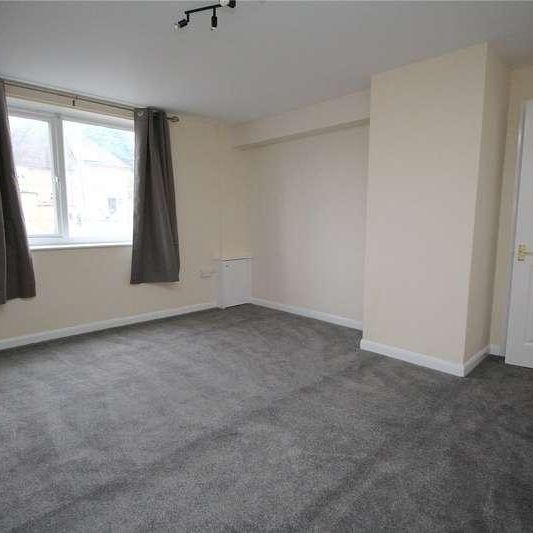 Edward Road, Alton, Hampshire, GU34 - Photo 1