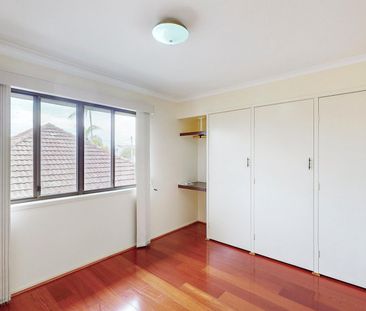 Dual Living - Loads of Storage - Great Location - Photo 6