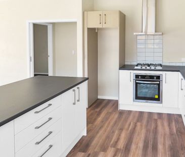 Wainuiomata Living - Photo 4