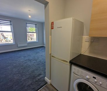 3 bedroom apartment to rent - Photo 5