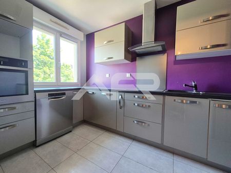 Location Appartement 3 pièces 71m² - Photo 5