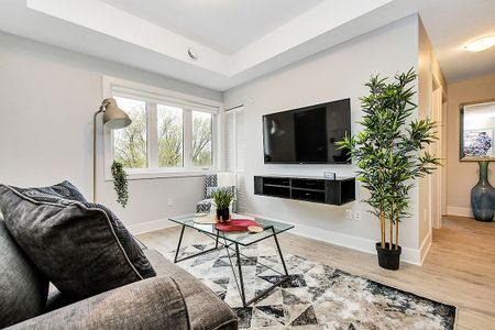 12 Jolliet | Fully Furnished All Inclusive Apartments in Trendy Beechwood - Photo 5