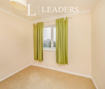 3 bedroom house to rent Desmond Drive, Norwich, NR6 - Photo 4