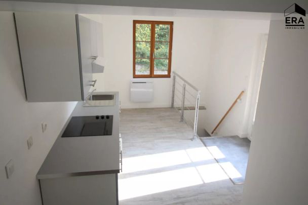 ATYPIQUE F3 AVEC TERRASSE ET PARKING - Photo 1