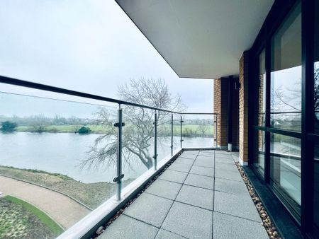 2 bedroom flat to rent - Photo 2