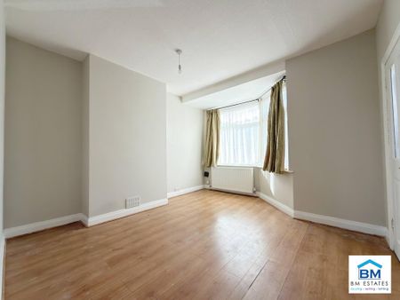 3 bedroom terraced house to rent - Photo 3