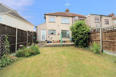 3 bedroom semi-detached house to rent - Photo 4