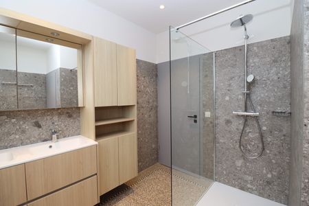 Exklusives Haus mit einzigartigem Blick auf die Talsperre - Photo 3