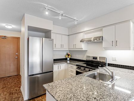 For Lease - 33 Sheppard Avenue Unit# 1111, Toronto, Ontario - Photo 4