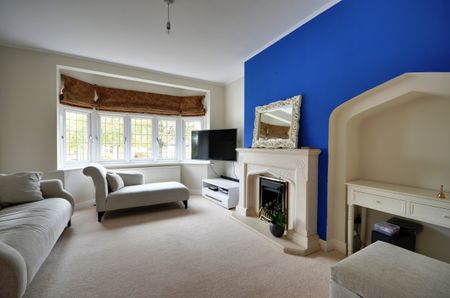 3 Bedroom House -Semi-Detached to rent - Photo 3