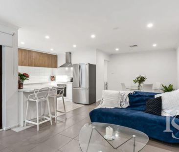 Lifestyle living with golf course views - Photo 1