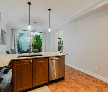 For Lease - 120 Portage Avenue, Richmond Hill, Ontario - Photo 3