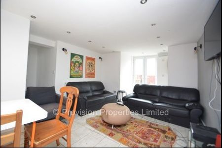 8 Bedroom Student House Brudenell Avenue - Photo 2