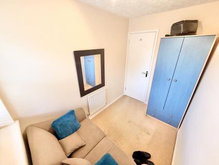 3 bedroom detached house to rent - Photo 3