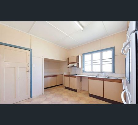 20 Duncraigen St, Norville, Qld 4670 - Photo 4