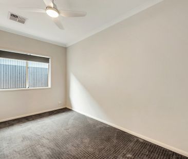 A Rare Find - Spacious Family Living with Room for Everyone! - Photo 1
