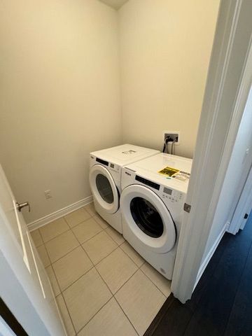 For Lease - 19 Tarmola Park Court, Toronto, Ontario - Photo 4