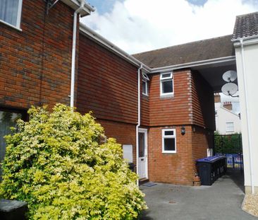 The Mercers, High Street, West Lavington, SN10 - Photo 5