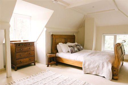 Stunning country house available for three to six months - Photo 4