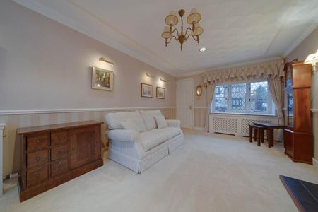 4 bedroom detached house to rent - Photo 3