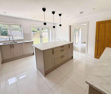 Kentwood Hill, Tilehurst, Reading, Berkshire, RG31 - Photo 5