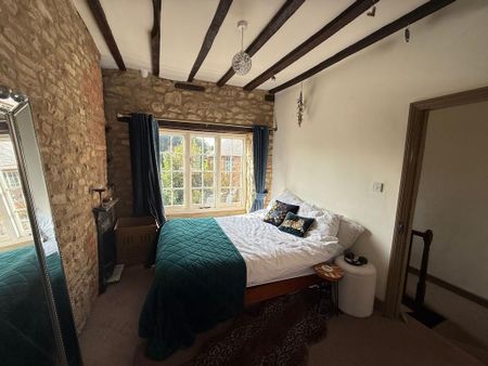 2 bedroom terraced house to rent - Photo 4