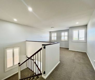Stunning Family Home in Hamlyn Terrace! - Photo 4