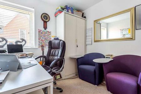 Tadpole Garden Village, Swindon, SN25 - Photo 4