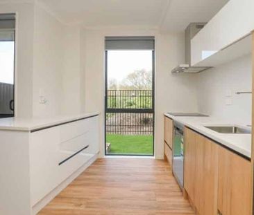 Family Home - Photo 2