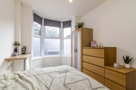 4 bedroom terraced house to rent - Photo 5