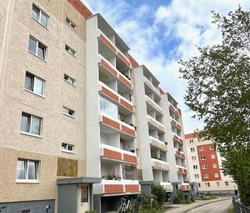 Kleine 2-Raum Single-Wohnung mit Balkon und Badewanne - Photo 1