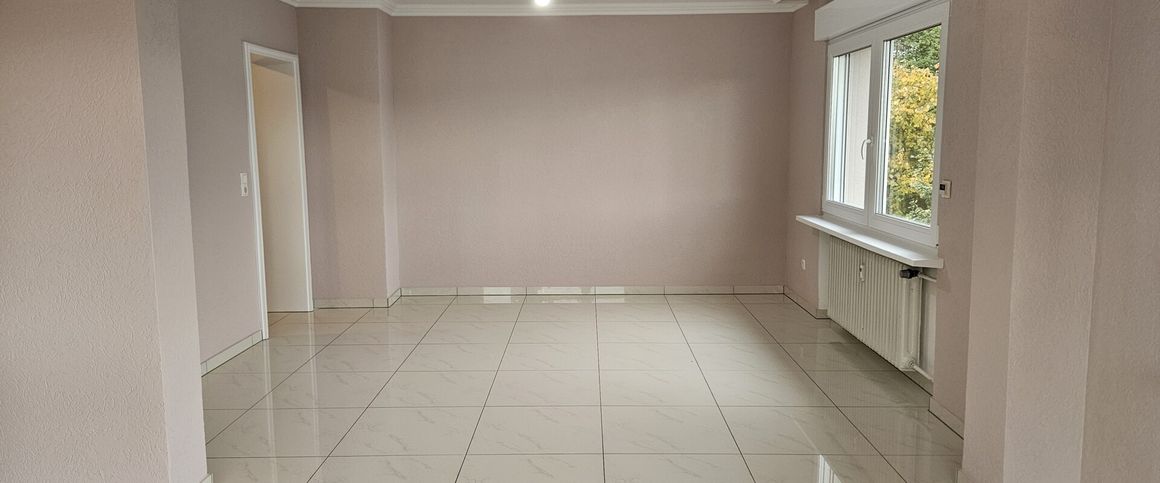 Stieldorferhohn: Top-modernisierte Etagenwohnung mit gehobener Ausstattung - Foto 1