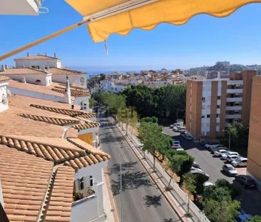Alquiler de piso en Avenida Ciudad de Melilla - Photo 2