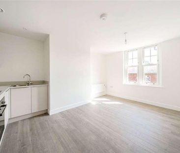 Sweetapple House, Catteshall Road, Godalming, Surrey, GU7 - Photo 4