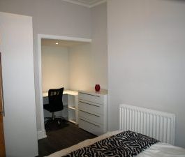 HOWE STREET, MIDDLESBROUGH, TS1 4LD - Photo 5