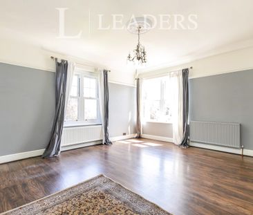 2 bedroom apartment to rent Saffrons Road, Eastbourne, BN21 - Photo 2