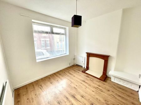 Merthyr Street, BARRY - Photo 4