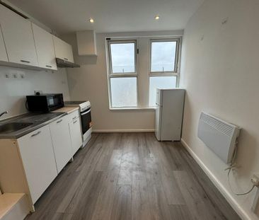 Studio to rent - Photo 4