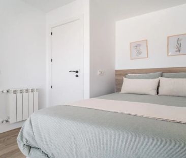 Room in a shared 6-bedroom apartment for rent in Vista Alegre - Foto 2