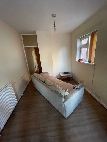 Room in a Shared Flat, East Park Road, LE5 - Photo 5