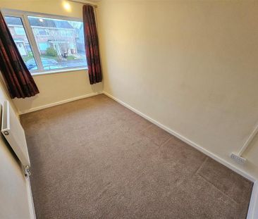2 bedroom maisonette to rent - Photo 2