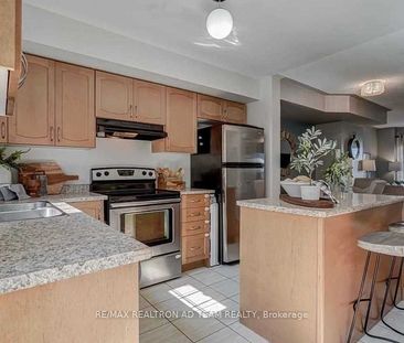 For Lease - 23 Cooperage Lane, Ajax, Ontario - Photo 5