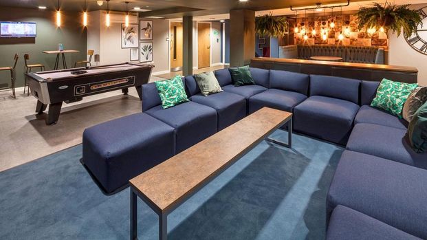 1 bedroom in a flat share to rent - Photo 1