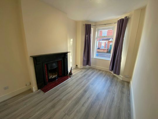 Terraced House to rent on - Photo 1