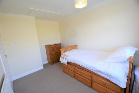 2 bedroom semi-detached house to rent - Photo 3