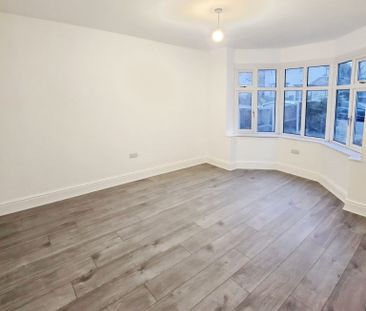 ***Available NOW – Refurbished Property*** 3 Bed House To Let In Bi... - Photo 1
