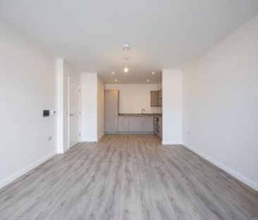 Apt 1, 1 Kings Hall Road, BT9, Belfast - Photo 6