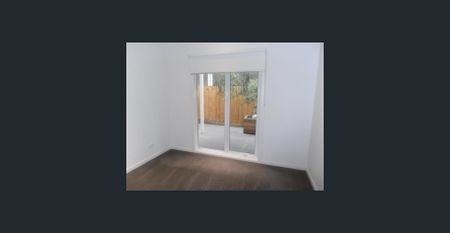 Modern 2-Bedroom Apartment in Prime Clayton Location - Photo 4